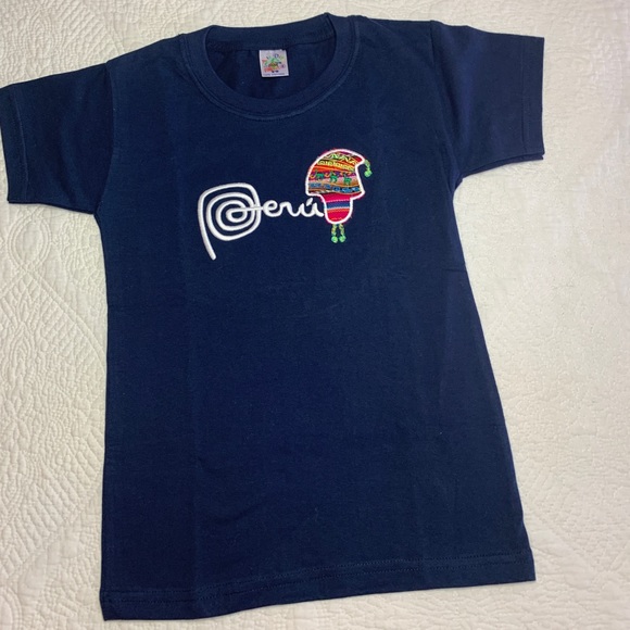 2 Short Sleeves Girls T-shirt Bundle Traditional From Peru. Brand new. Size 6. - Picture 2 of 6